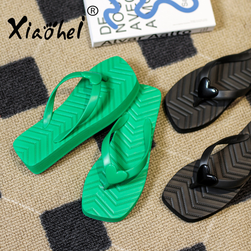 Women Casual Heart Decorative Square Toe Solid Color Platform Flip Flop